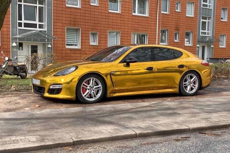 Goldfolien-Porsche