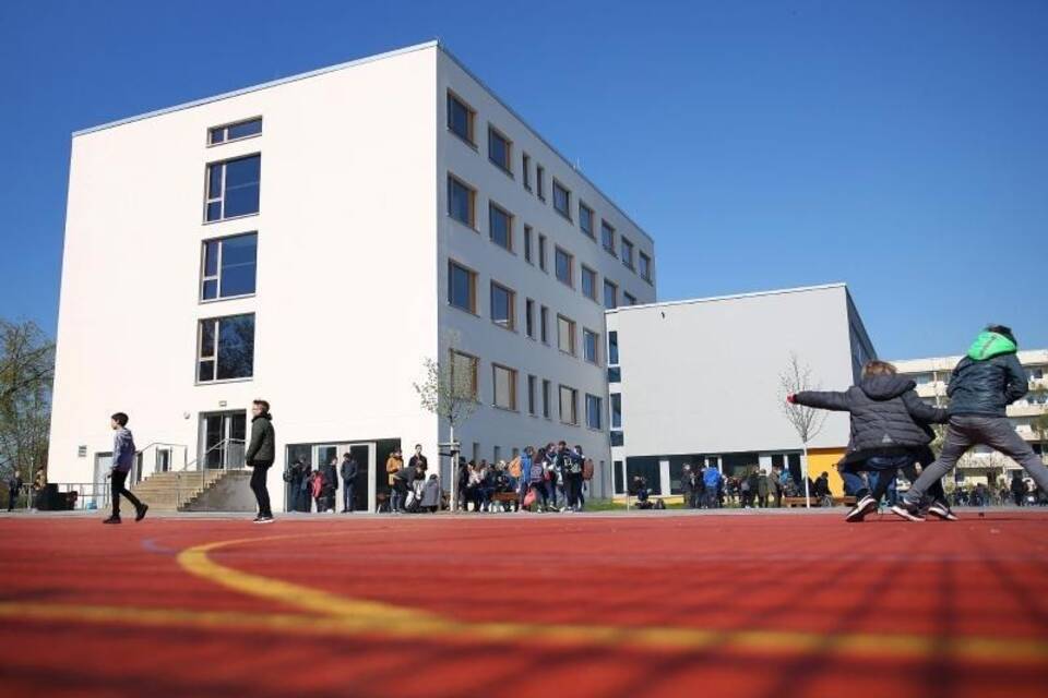 Schulen stehen vor Ruhestandswelle Schulen stehen vor Ruhestandswelle