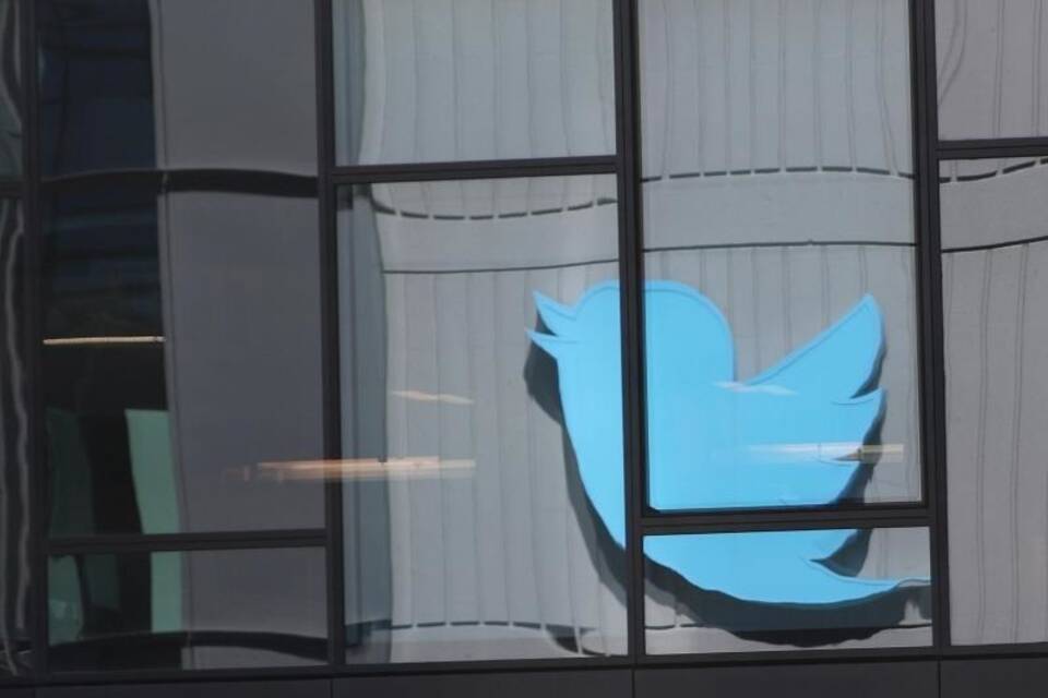 Twitter Twitter