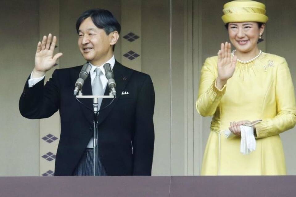 Japans Kaiser Naruhito läutet neue Ära ein