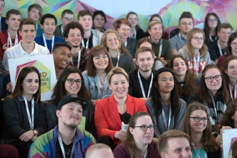 Beginn der Jugendpolitiktage 2019 Beginn der Jugendpolitiktage 2019