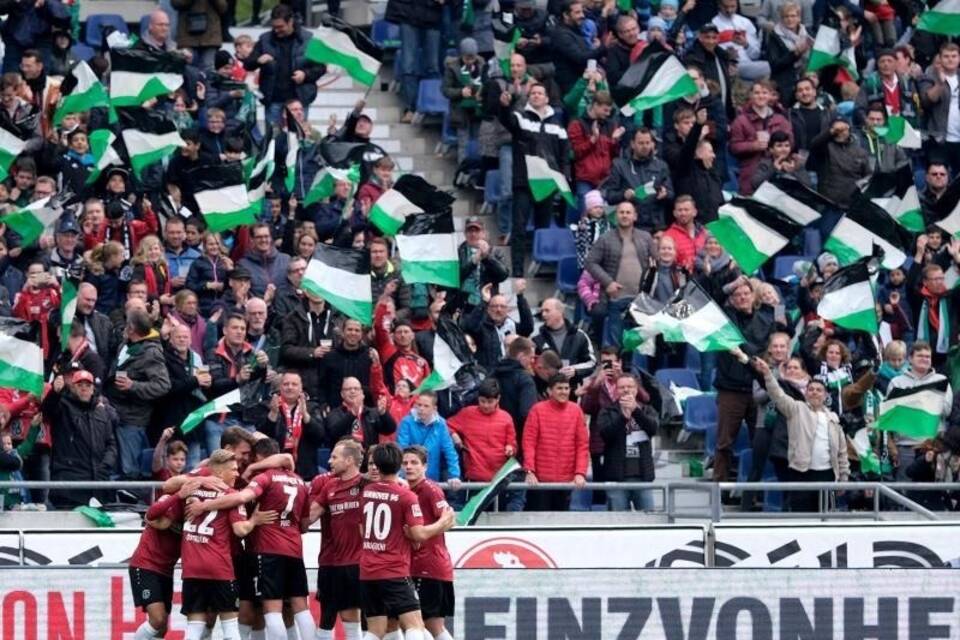 Hannover 96 -  SC Freiburg