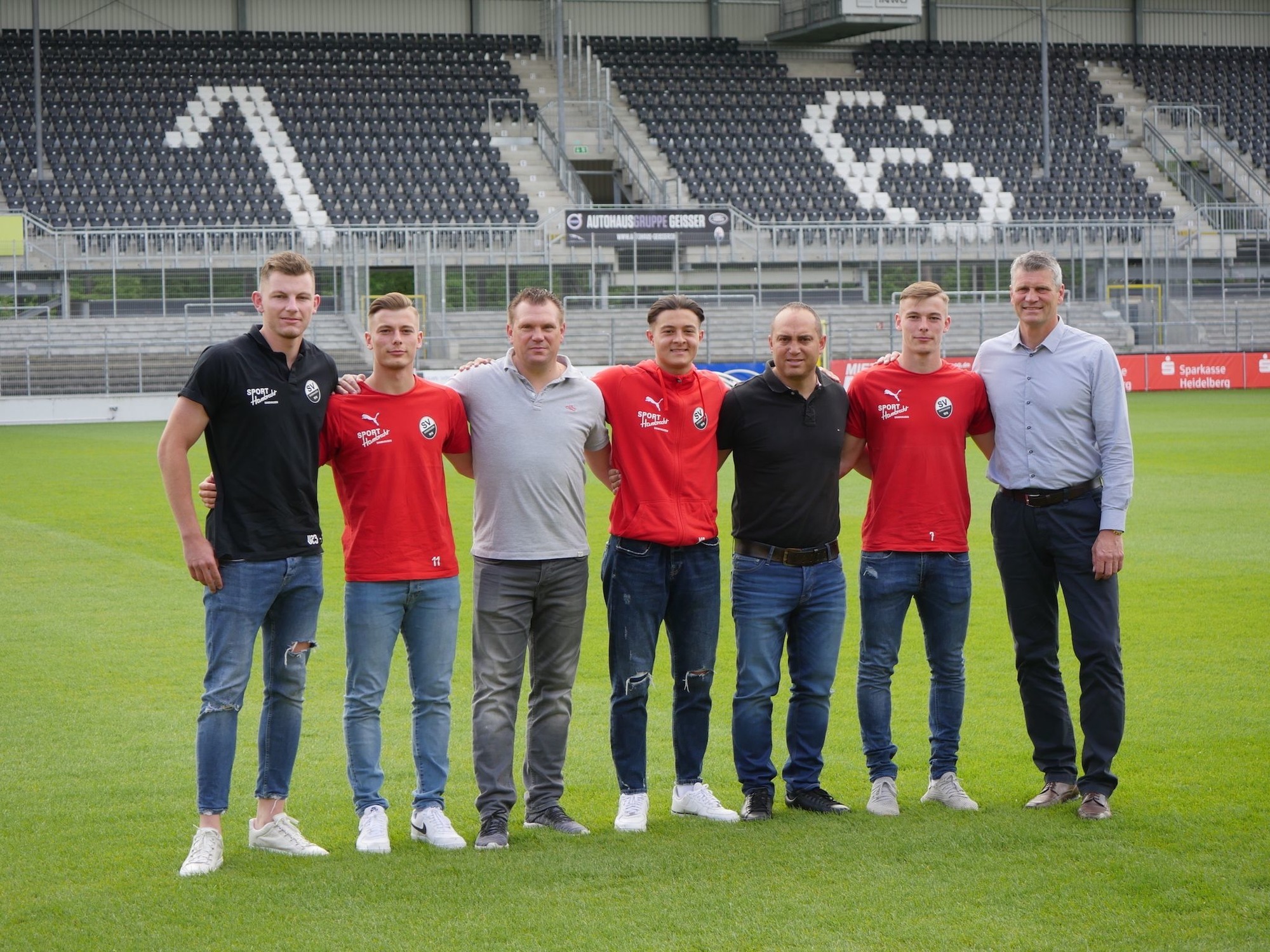 Sv Sandhausen Der Aufgeblahte Kader Soll Auf 26 Spieler Verringert Werden Svs Rnz