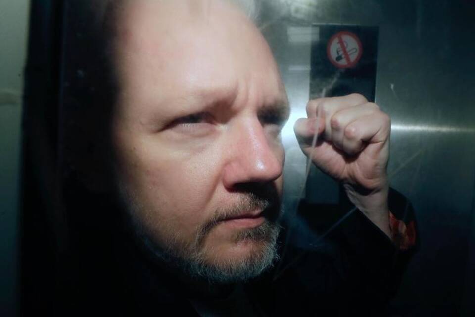 Julian Assange Julian Assange