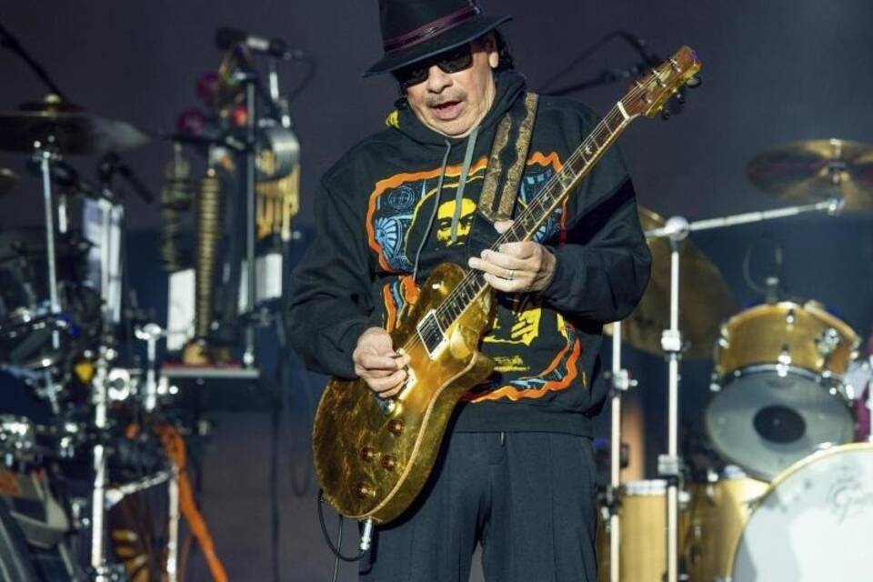 Carlos Santana