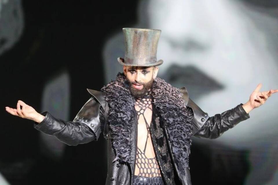 Life Ball - Conchita Life Ball - Conchita