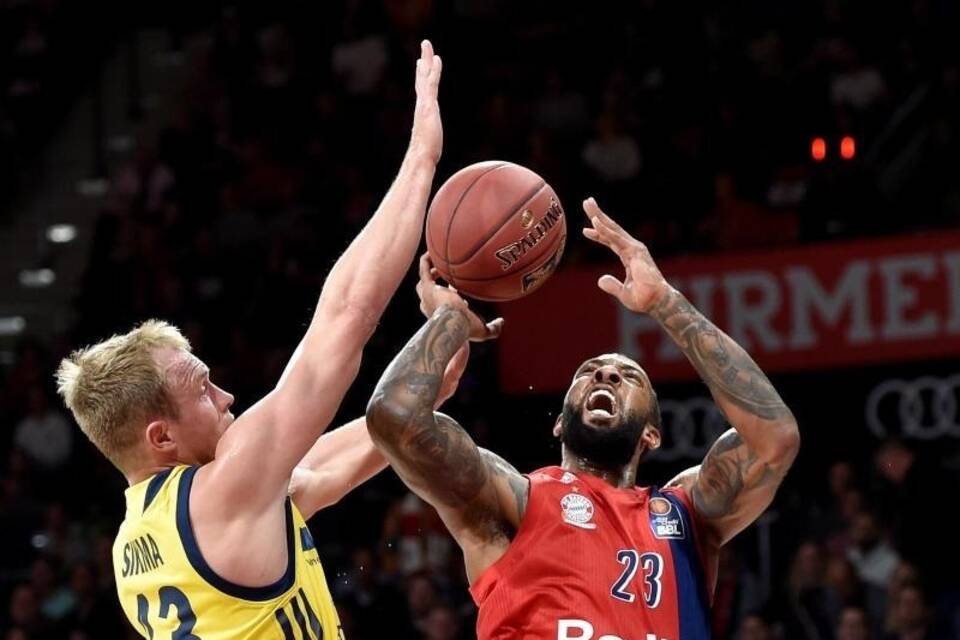ALBA Berlin vs. FC Bayern München ALBA Berlin vs. FC Bayern München