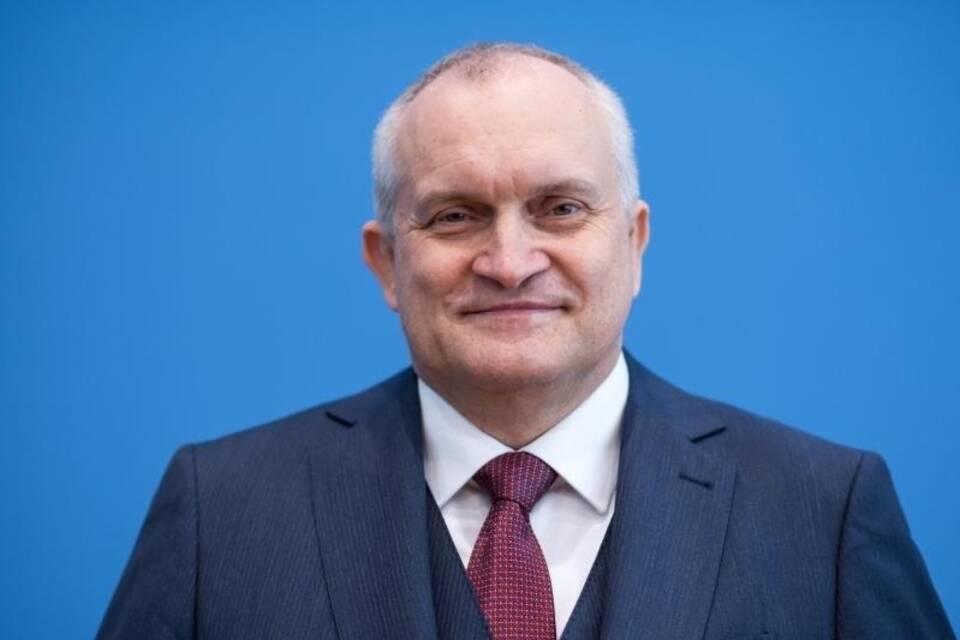 Christoph Schmidt Christoph Schmidt
