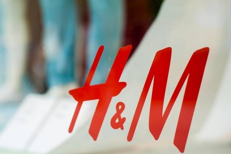Hennes und Mauritz (H&M) Hennes und Mauritz (H&M)