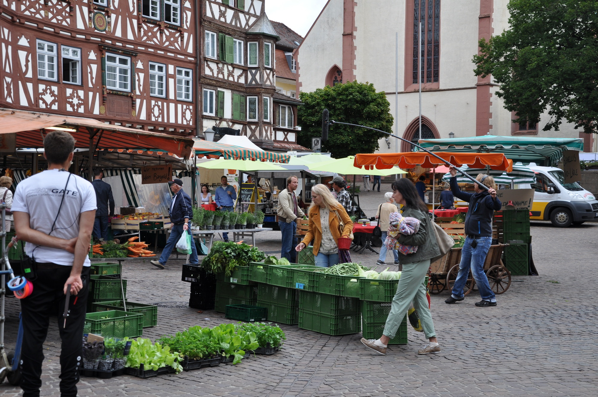 Filmdreh In Mosbach Hier Platzt Mehr Als Nur Eine Hochzeit Plus Trailer Mosbach Rnz