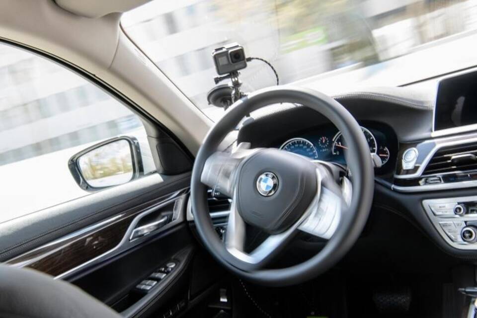 BMW - autonom fahrendes Fahrzeug