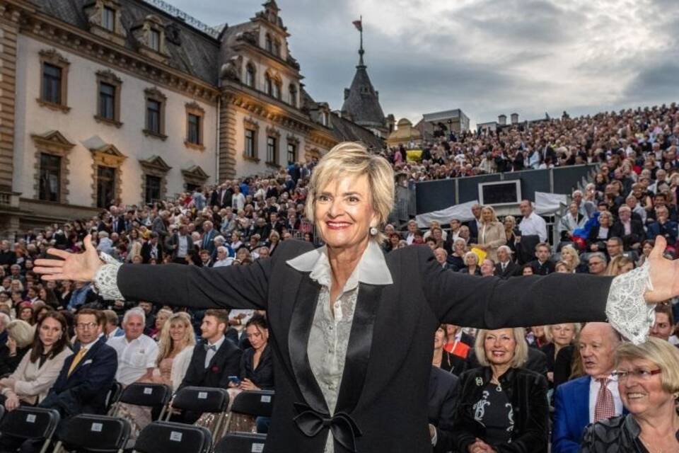 Gloria Fürstin von Thurn und Taxis Gloria Fürstin von Thurn und Taxis