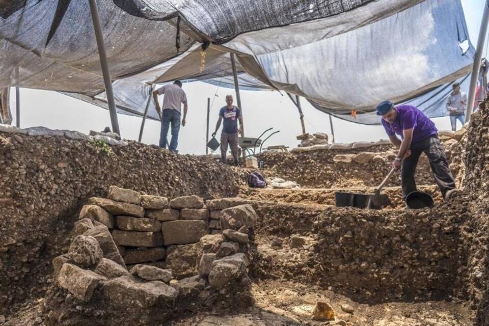 9000 Jahre alte Siedlung 9000 Jahre alte Siedlung