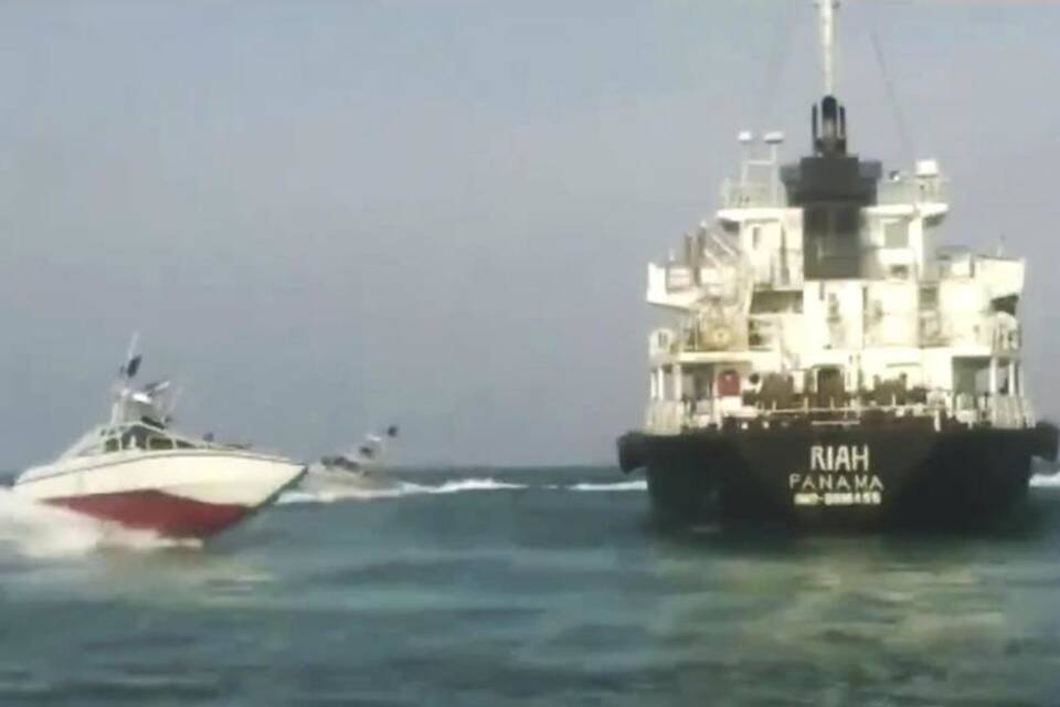 Iran stoppt ausländischen Öltanker im Golf
