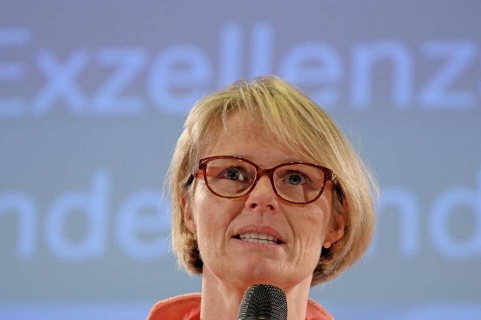 Anja Karlicek Anja Karlicek