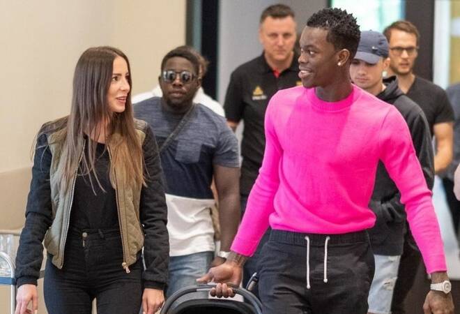 NBA-Profi: Dennis Schröder und Freundin heiraten in ...