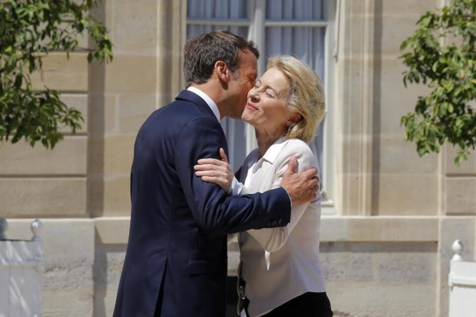 Von der Leyen in Paris Von der Leyen in Paris