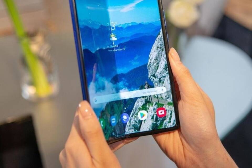 Smartphone Galaxy Fold Smartphone Galaxy Fold