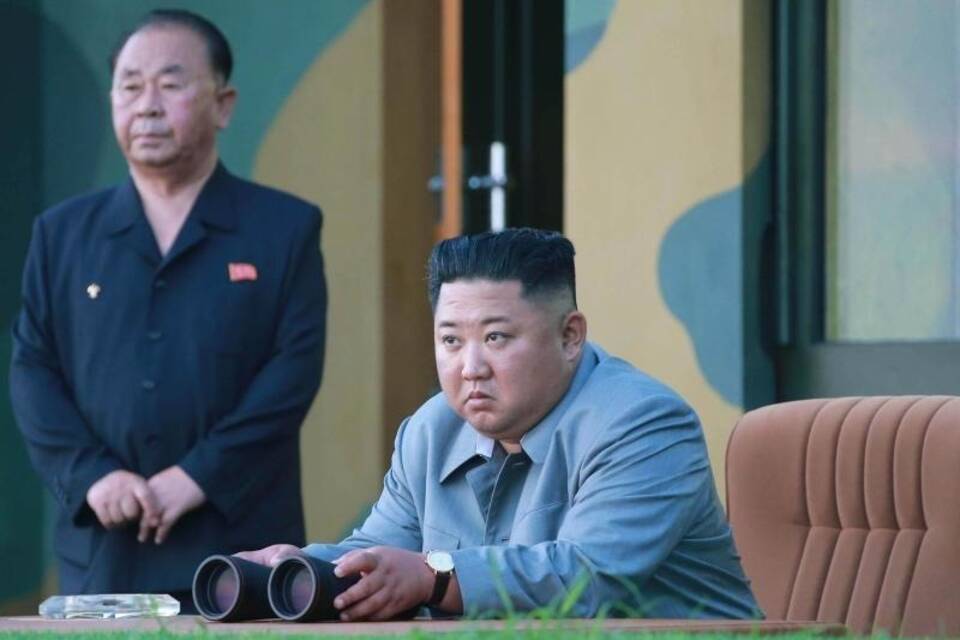 Kim Jong Un verfolgt Raketentest