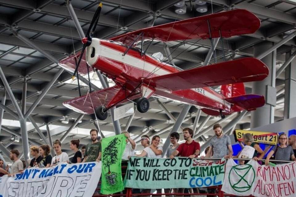 Klimaprotest am Stuttgarter Flughafen