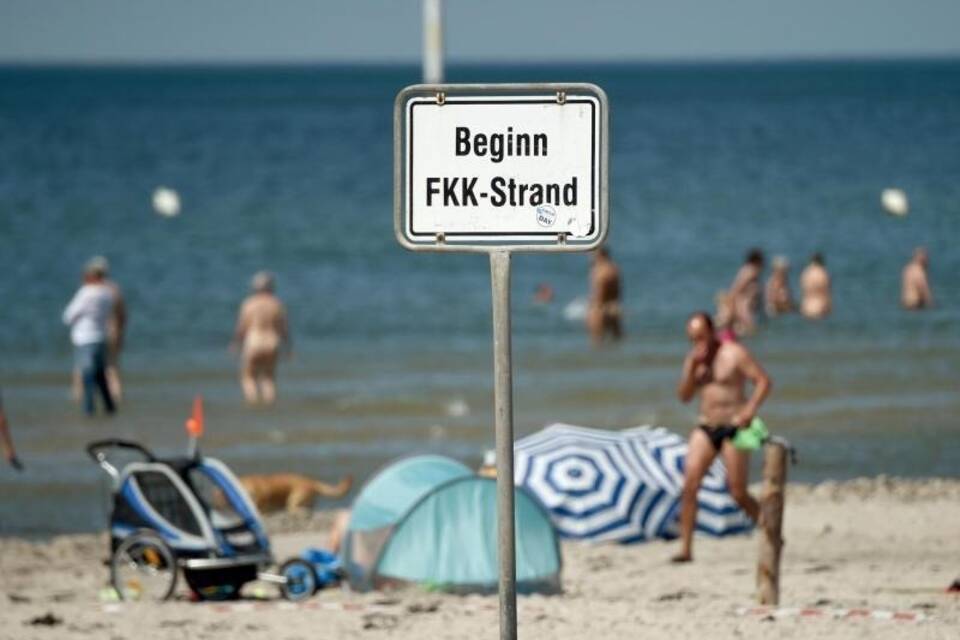 FKK-Strand in St. Peter-Ording FKK-Strand in St. Peter-Ording