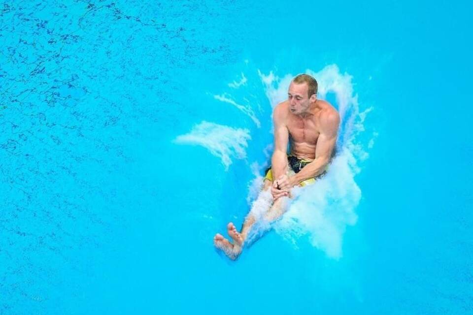 Splashdiving