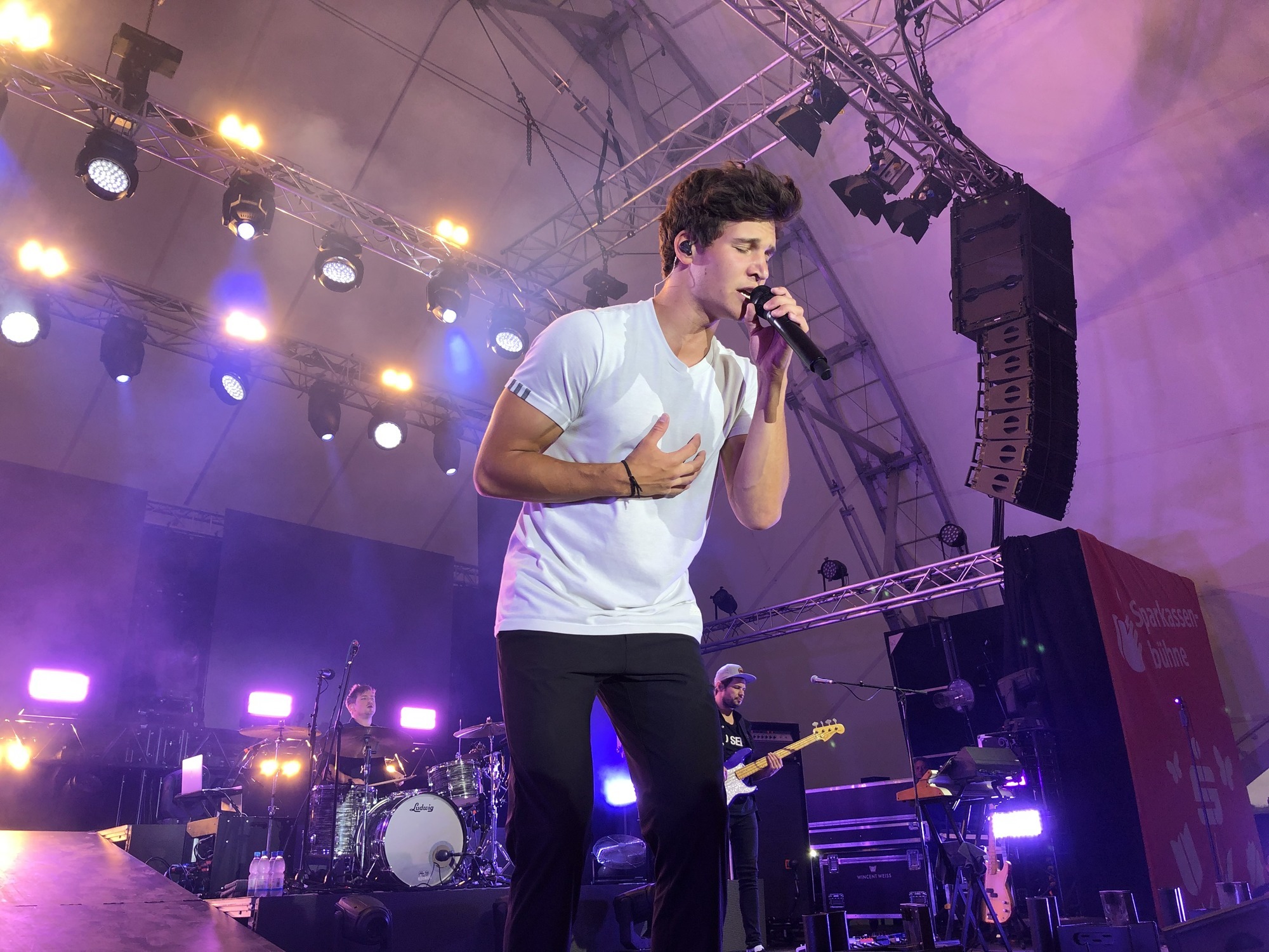 Heilbronn Warum Wincent Weiss Beim Buga Konzert Bei Allen Gut Ankam Zeitjung Rnz