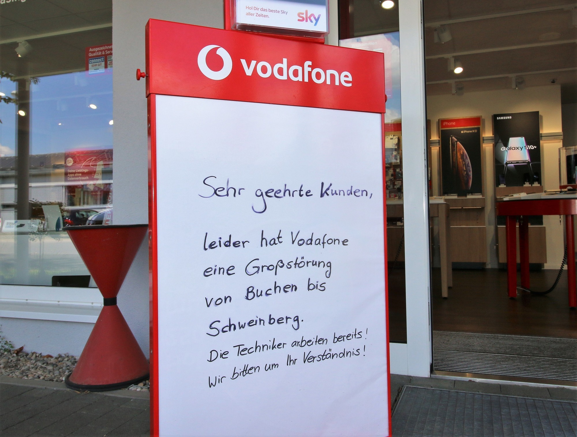 Buchen Walldurn Vodafone Kunden Schauten In Die Rohre Storung