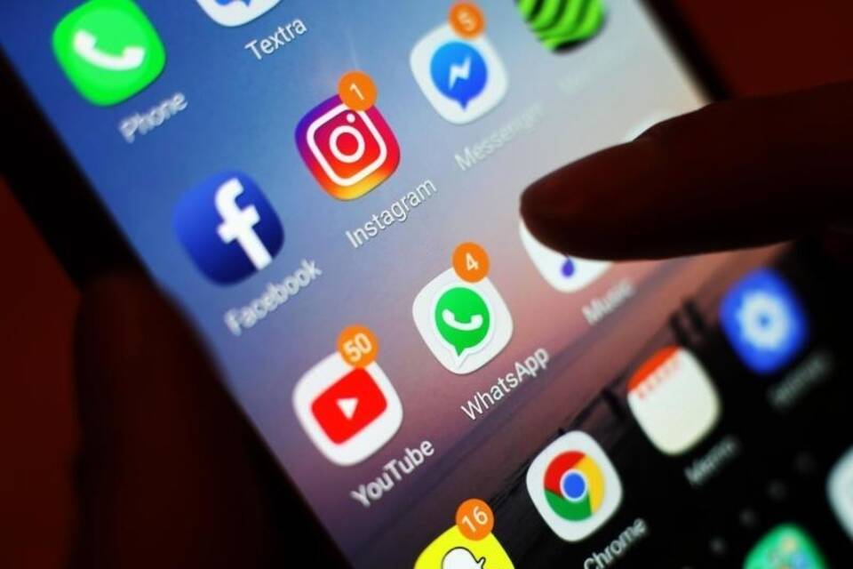 Instagram und WhatsApp Instagram und WhatsApp