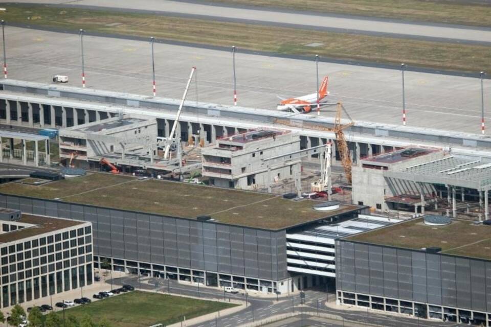 Hauptstadtflughafen BER Hauptstadtflughafen BER