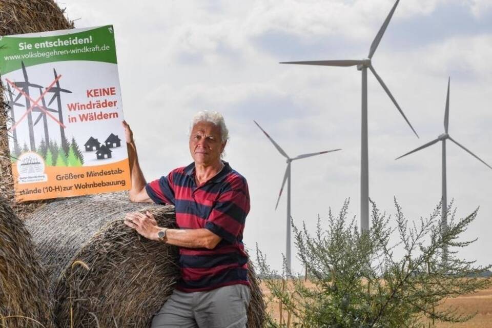 Protest gegen Windkraftanlagen