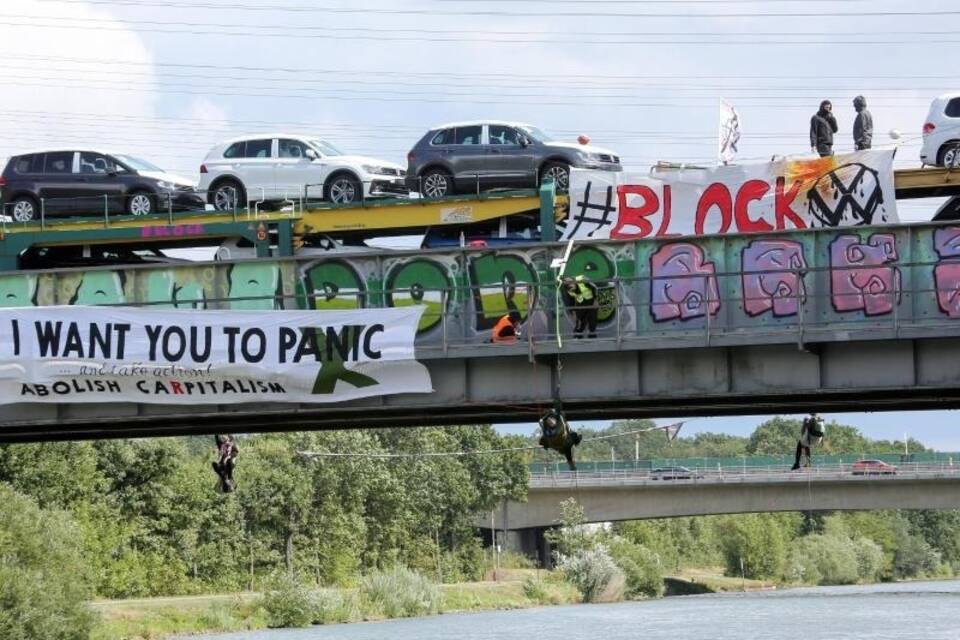 Autozug gestoppt Autozug gestoppt