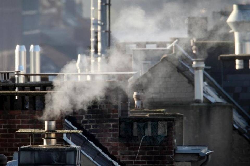 CO2-Steuer oder Zertifikate-Handel? CO2-Steuer oder Zertifikate-Handel?