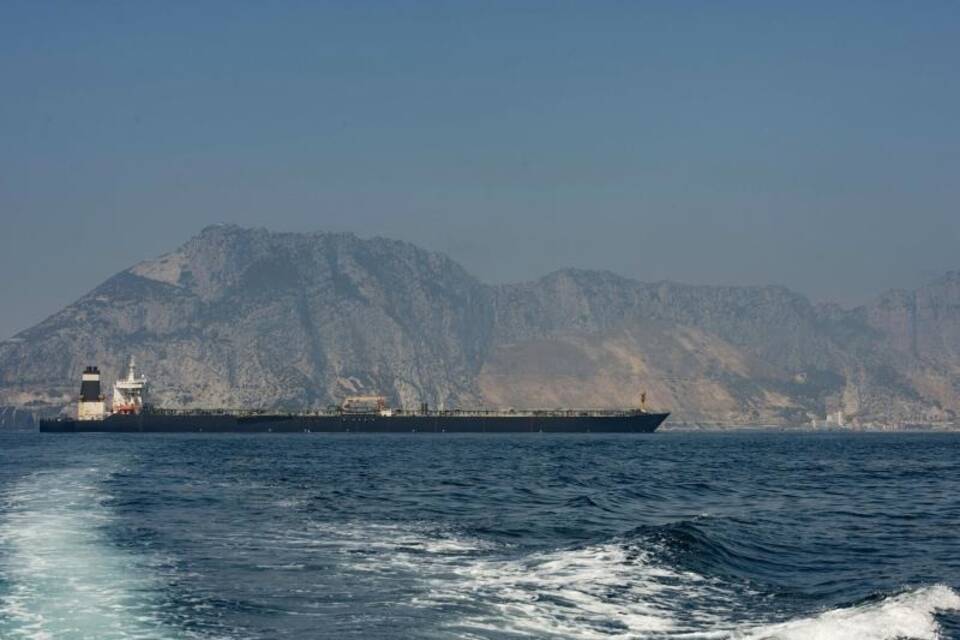 Supertanker «Grace 1» vor Gibraltar Supertanker «Grace 1» vor Gibraltar