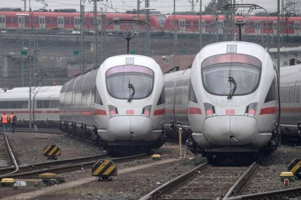 Bahnverkehr eingeschränkt Bahnverkehr eingeschränkt