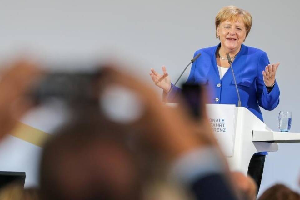 Erste Nationale Luftfahrtkonferenz in Leipzig