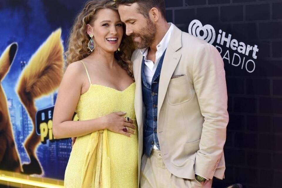 Ryan Reynolds + Blake Lively