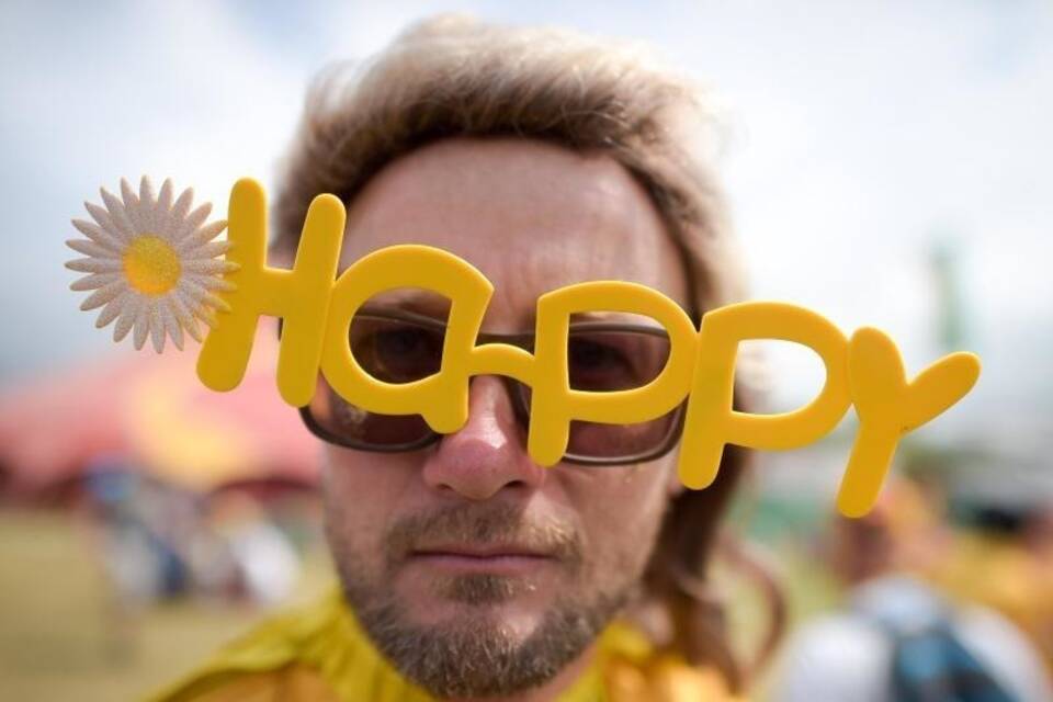 "Happy" "Happy"