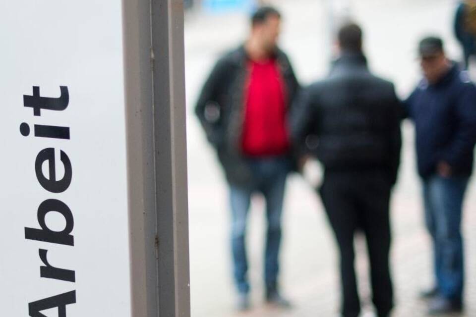 Arbeitslosenzahl steigt leicht Arbeitslosenzahl steigt leicht