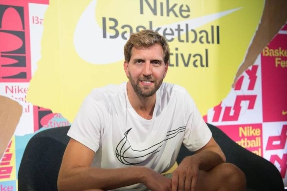 Dirk Nowitzki Dirk Nowitzki