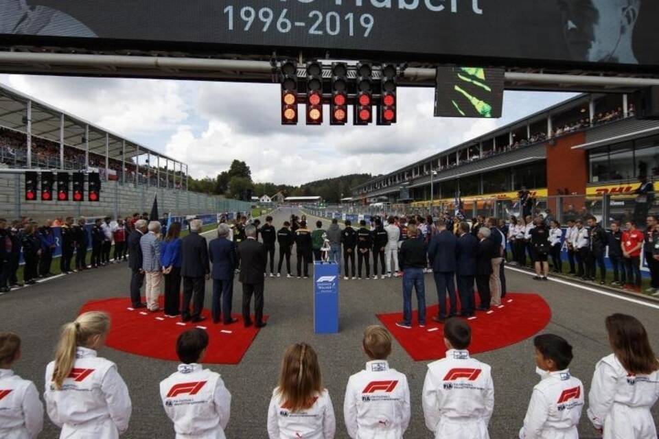 Schweigeminute Schweigeminute