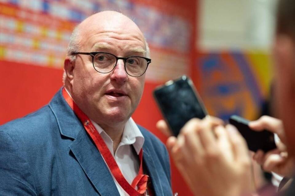 Ingo Weiss Ingo Weiss