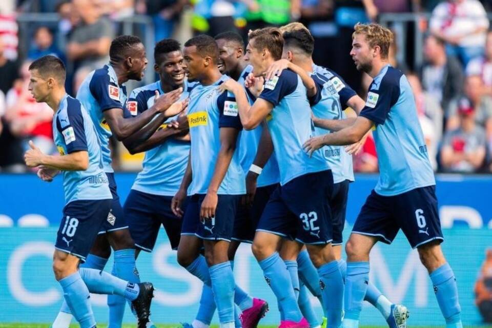 1. FC Köln - Borussia Mönchengladbach 1. FC Köln - Borussia Mönchengladbach
