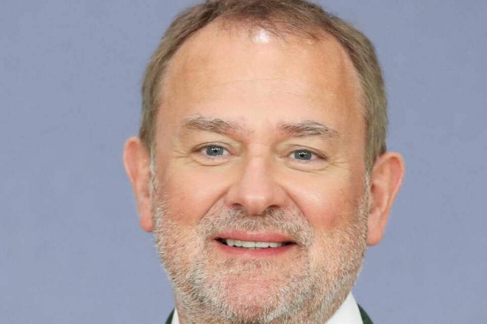 Hugh Bonneville Hugh Bonneville