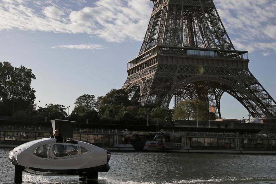 SeaBubbles testet Wassertaxi in Paris