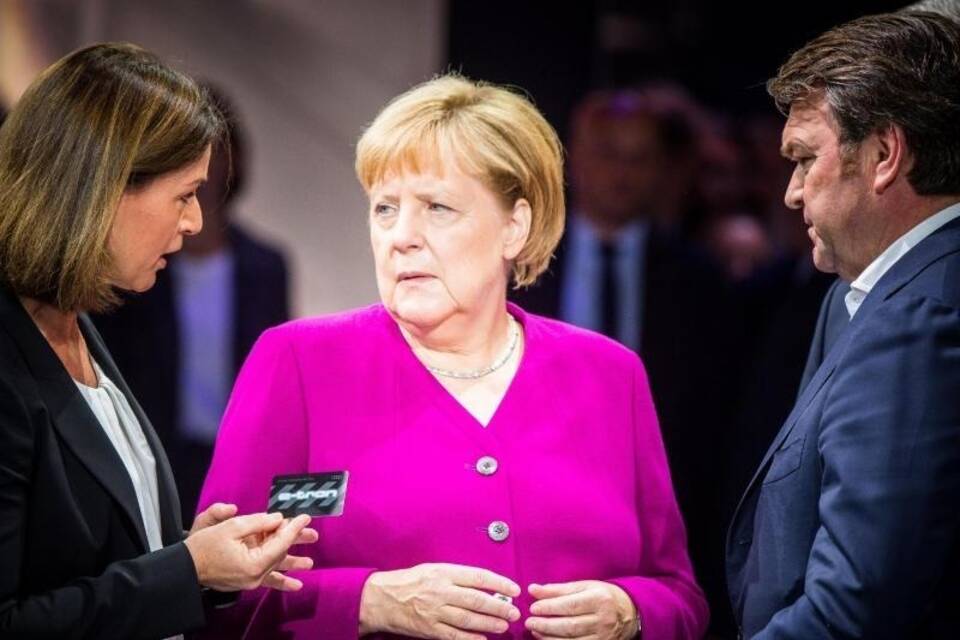 IAA 2019 - Merkel und Audi