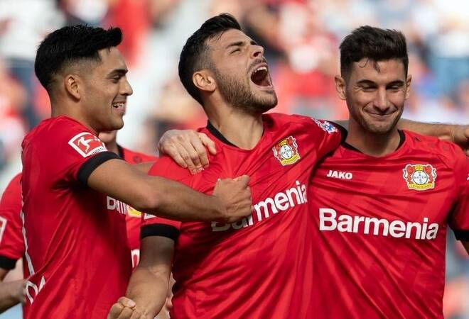 Berliner «Dumme Rote Karte»: Leverkusen beendet Torflaute ...