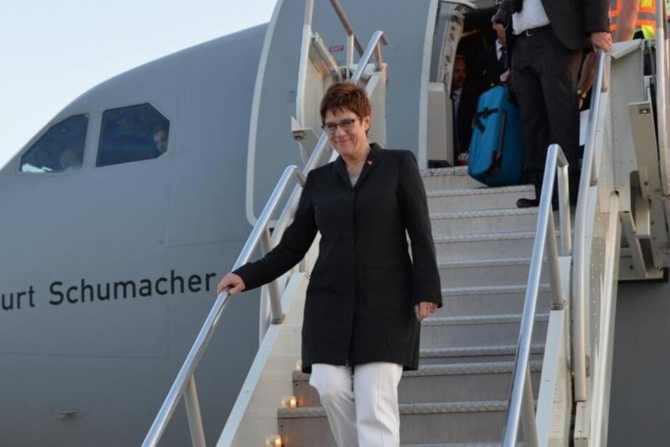 Kramp-Karrenbauer zu Gesprächen in Washington