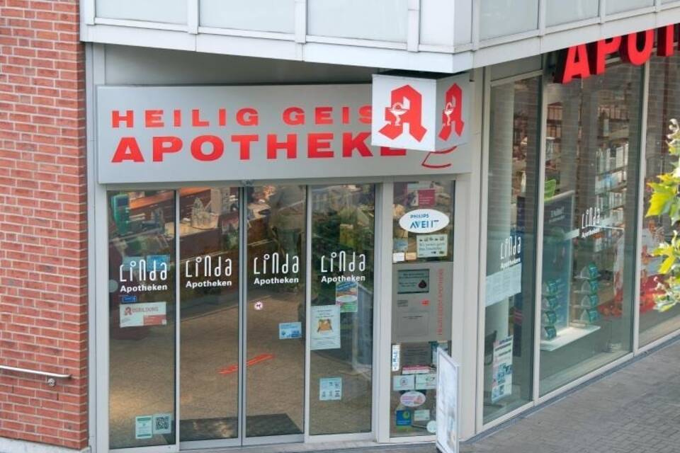 Behörden schließen drei Apotheken in Köln Behörden schließen drei Apotheken in Köln