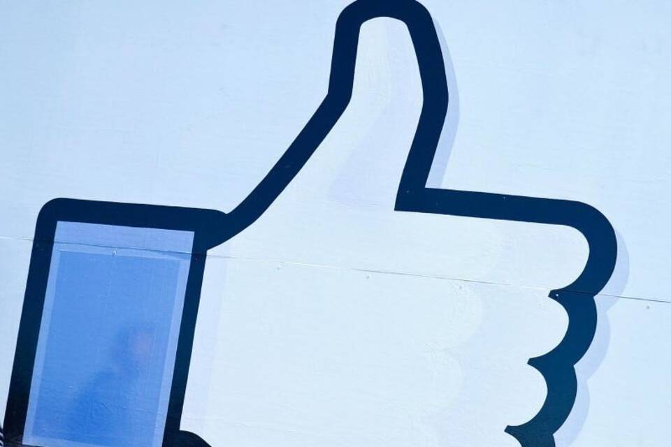 Facebook Like Facebook Like